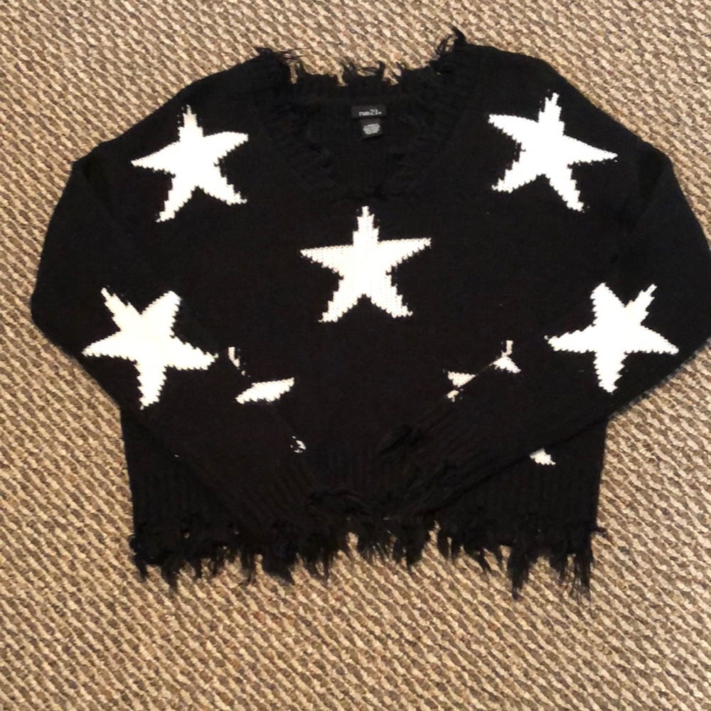Black with white star sweater